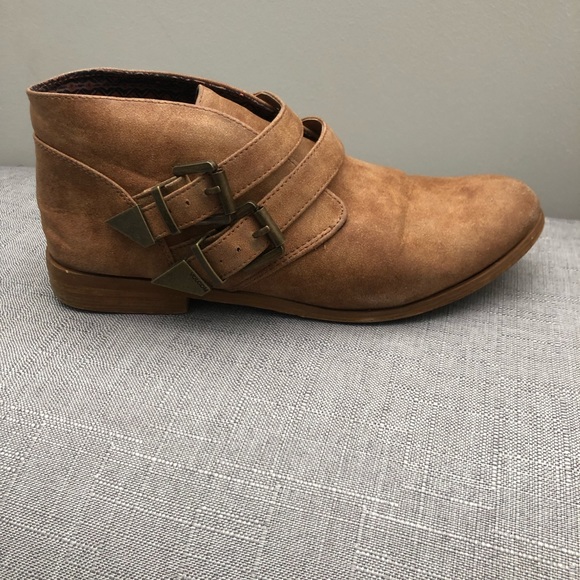 Volcom Tan Booties - Picture 3 of 5